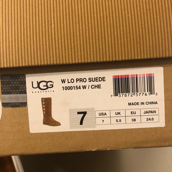 Woman’s ugg boot - Picture 6 of 6